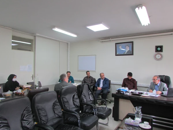 تشکیل نخستین جلسه ستاد پیشگیری از کرونا در دانشگاه فرهنگیان استان مرکزی
 2