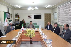 در پی انتصاب مدیر کل جدید آموزش و پرورش استان لرستان، جمعی از مسئولین دانشگاه فرهنگیان استان با حضور در دفتر مدیر کل، این انتصاب را به ایشان تبریک گفتند.نتصاب  4