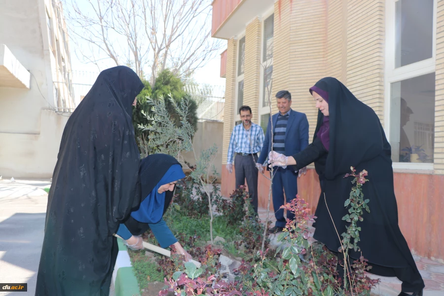 برگزاری مراسم روز درختکاری در دانشگاه فرهنگیان استان اصفهان