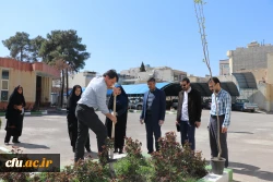 برگزاری مراسم روز درختکاری در دانشگاه فرهنگیان استان اصفهان