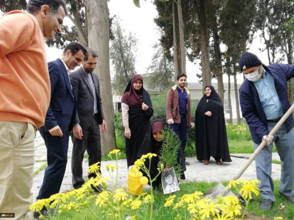 مراسم روز بزرگداشت شهدا در پردیس امام خمینی(ره) گرگان برگزار شد 9