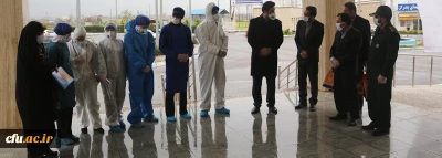 در راستای حمایت از مدافعان سلامت:

 سرپرست دانشگاه فرهنگیان گلستان با حضور در بیمارستان شهدای بندرگز از کادر درمان بخش بیماران کرونا تقدیر  کرد