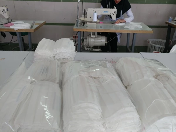 مشارکت دانشجویان دانشگاه فرهنگیان استان مرکزی در تولید ماسک طبی
 4