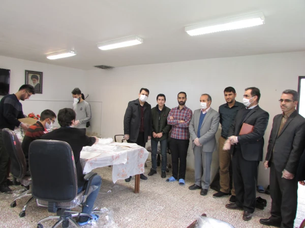 راه اندازی کارگاه تولید دستکش یکبار مصرف بهداشتی در پردیس شهید باهنر استان مرکزی
 2