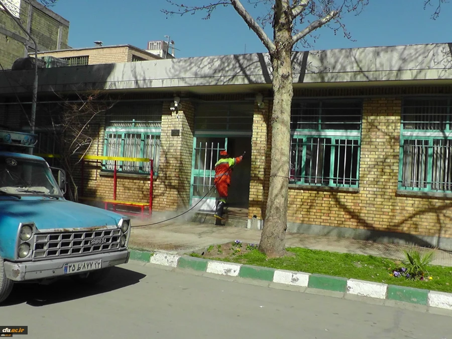 ضد عفونی و گند زدایی مستمر پردیس ها و مراکز دانشگاه فرهنگیان استان اصفهان