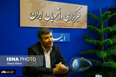 رئیس دانشگاه فرهنگیان استان اصفهان درگفت و گو با رسانه ها:

اعطاء کمک به دانشجویانی که توان خرید بسته اینترنتی ندارند 