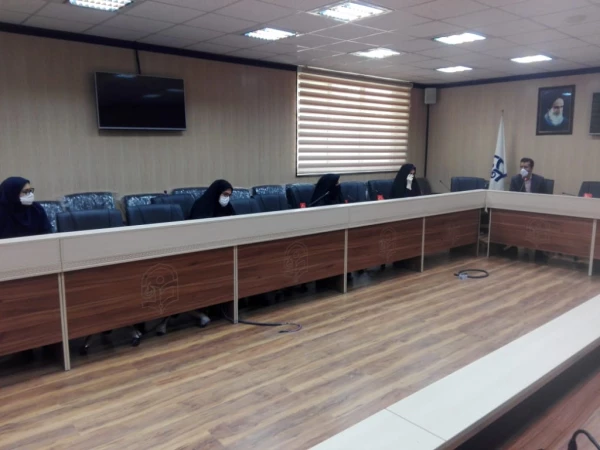 دومین نشست شورای آموزشی پردیس های استان هرمزگان در سال ۹۹ با موضوع بررسی آموزش های مجازی و مهارت آموزان ماده ۲۸ برگزار گردید. 4