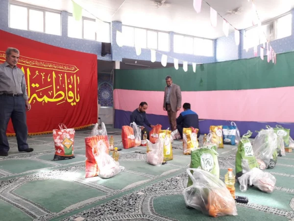 مشارکت کارکنان مرکز آموزش عالی شهید آیت نجف آباد در رزمایش همدلی و کمک مومنانه 4