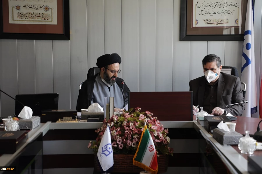 توجه به کرونا نباید موجب غفلت دانشگاه از اهمیت بیانیه گام دوم و سال جهش تولید شود
 2