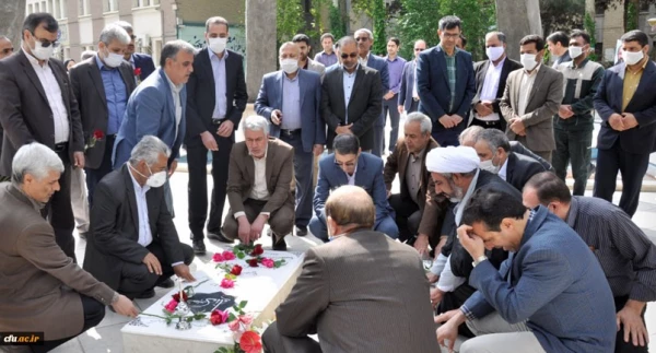 ادای احترام به شهدای گمنام پردیس شهید بهشتی خراسان رضوی 3