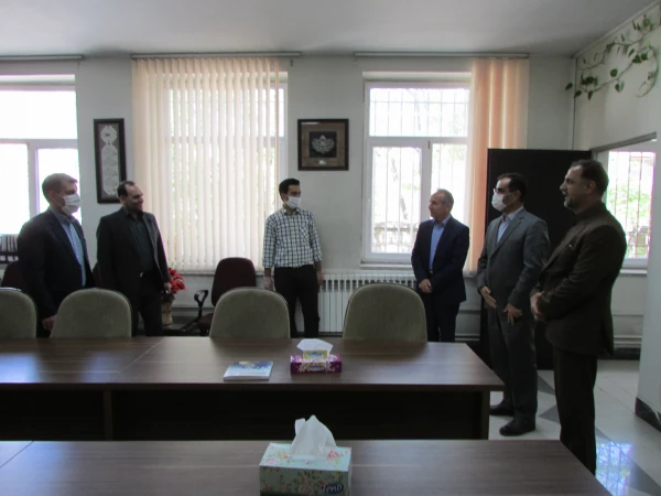 دیدارسرپرست دانشگاه فرهنگیان استان مرکزی بامدیرکل آموزش و پرورش استان 5