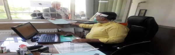 ثبت نام حضوری مهارت آموزان ماده 28 در دانشگاه فرهنگیان استان قزوین با رعایت پروتکل های بهداشتی و طرح فاصله گذاری اجتماعی 6