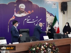 حضور رئیس دانشگاه فرهنگیان استان اصفهان در جلسه ویدئو کنفرانس رییس جمهور با استاندار و مدیر کل  4