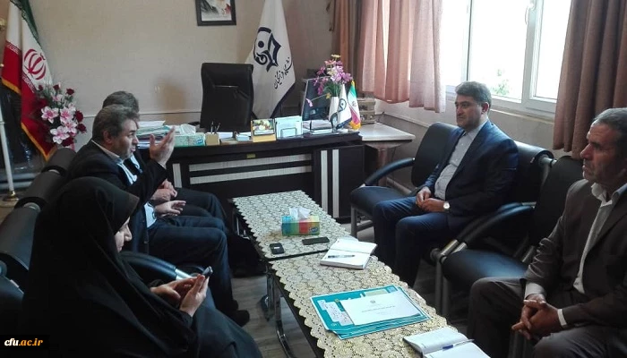 دکتر عادل نجف زاده منتخب مردم خوی و چایپاره در مجلس یازدهم با حضور در دانشگاه فرهنگیان آذربایجان غربی با دکتر محمودلو مدیر امورپردیس های استان دیدار و گفتگو کرد 2