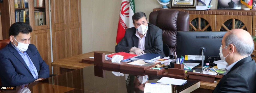 حضور دکتر تقی زاده  معاون پارلمانی و حقوقی وزیر ورزش و جوانان در دانشگاه فرهنگیان به مناسبت گرامی داشت مقام معلم
 2