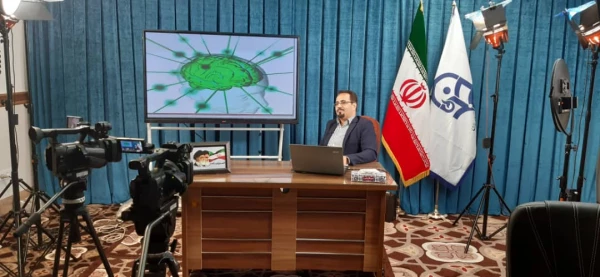 بازدید محمدپور سرپرست مدیریت امور پردیس های استان قم از استدیو ضبط تولید محتوا دروس مجازی