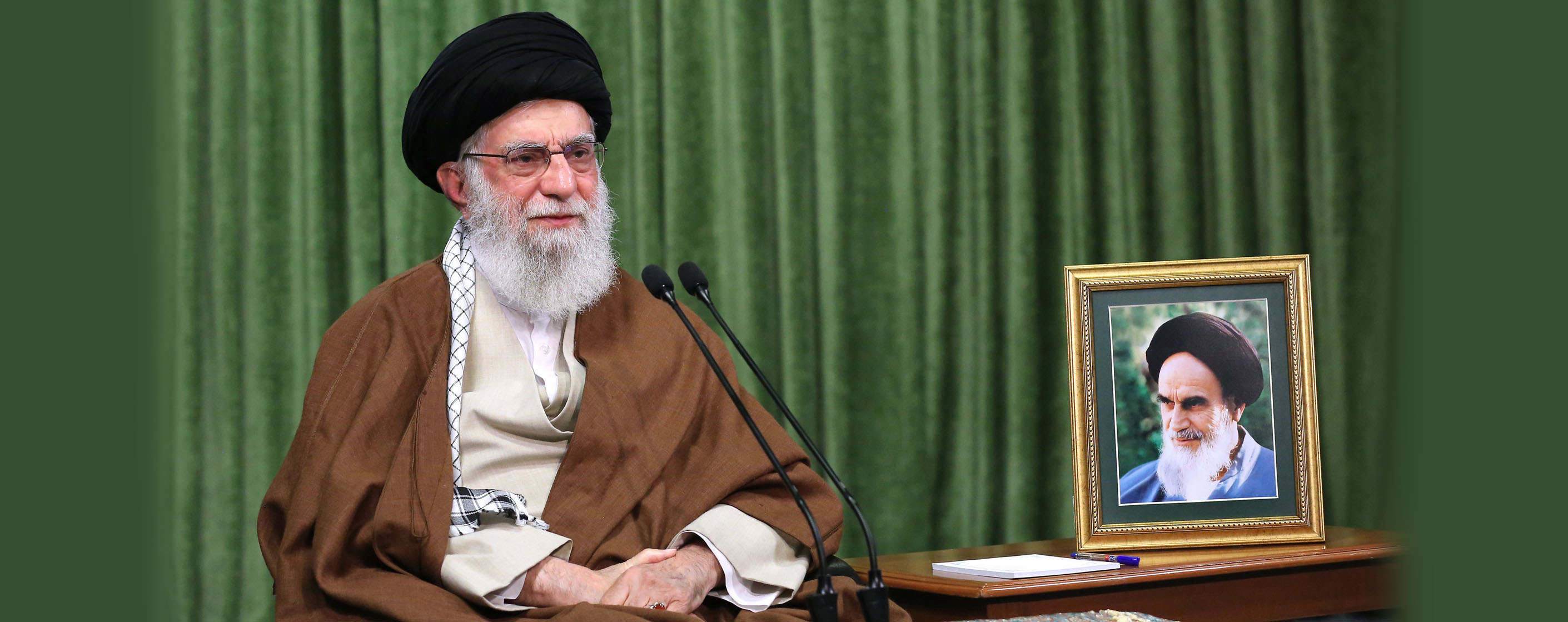 رهبر معظم انقلاب اسلامی در نشست تصویری با نمایندگان تشکل های دانشجویی:  مطالبات را با استدلال،منطق،بدون پرخاش وهمراه با پیشنهاد  مطرح کنید