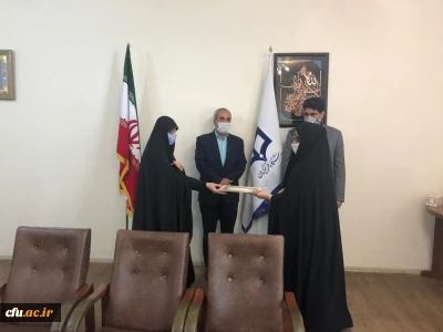 به مناسبت روز ملی ارتباطات و روابط عمومی:

تجلیل از کارشناسان روابط عمومی پردیس های دانشگاه فرهنگیان استان آذربایجانشرقی
