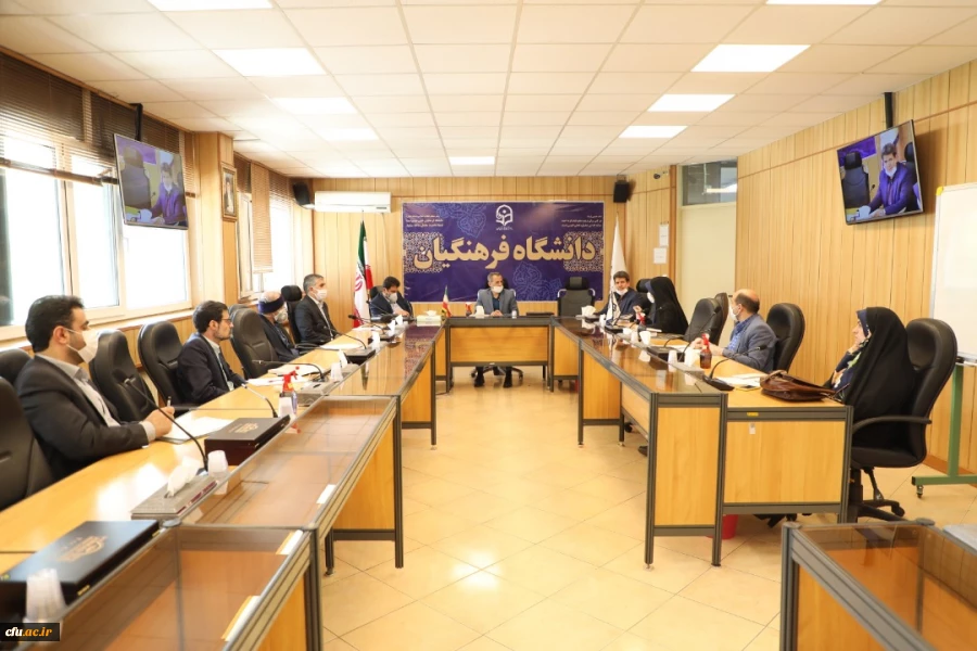 
دکتر طاهری نیا در شورای پژوهشی دانشگاه:

فعالیت های پژوهشی دانشگاه در وضعیت کرونایی به خوبی پیگیری و عملیاتی می شود.
 4