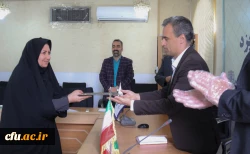 از سرکار خانم فاطمه سلطانی معاون محترم امور آموزشی، فرهنگی و پژوهشی پردیس حضرت فاطمه الزهرا(س) یزد تجلیل به عمل آمد 4