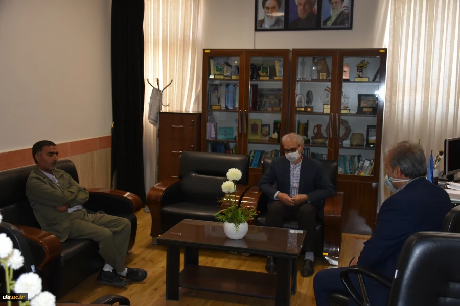 دانشگاه فرهنگیان می تواند کانون حفظ، انتقال و توسعه ارزش های دفاع مقدس باشد. 3