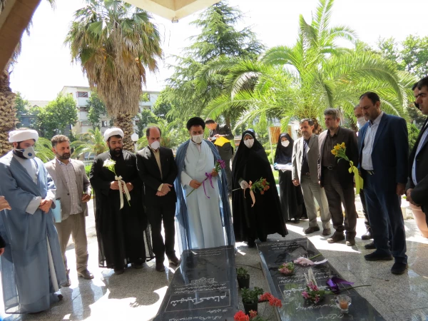  برگزاری مراسم یادبود رحلت امام (ره) و شهدای 15 خرداد در دانشگاه فرهنگیان گیلان 4