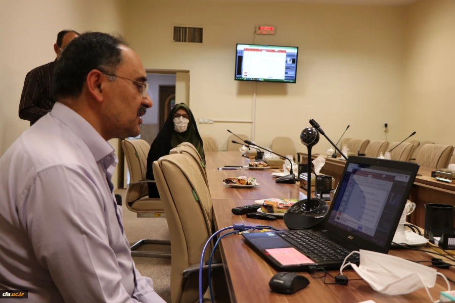 جلسه آموزش مجازی نیروهای خدماتی  پردیس ها و مراکز در خصوص مقابله با کرونا 6