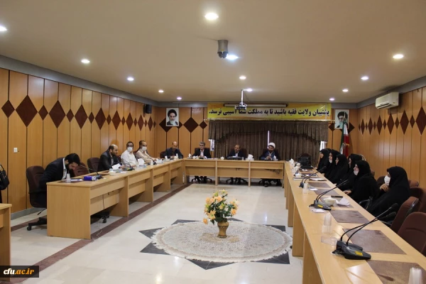 همایش تجلیل از سرپرستان سراهای دانشجویی و کارکنان حوزه دانشجویی دانشگاه فرهنگیان استان لرستان برگزارشد. 2