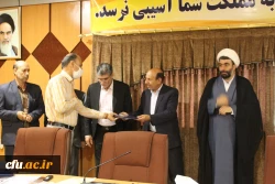 همایش تجلیل از سرپرستان سراهای دانشجویی و کارکنان حوزه دانشجویی دانشگاه فرهنگیان استان لرستان برگزارشد. 5