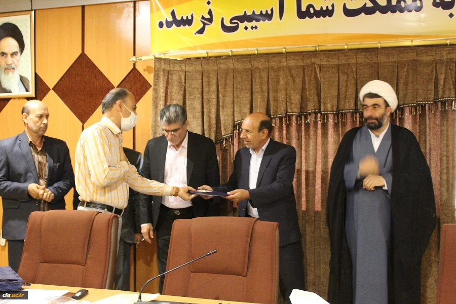 همایش تجلیل از سرپرستان سراهای دانشجویی و کارکنان حوزه دانشجویی دانشگاه فرهنگیان استان لرستان برگزارشد. 5