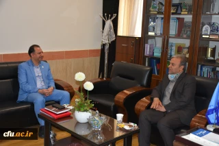 در دیدار معاون فرهنگی و امور جوانان با سرپرست دانشگاه فرهنگیان استان خراسان جنوبی عنوان شد:

تقویت سمن های جوانان و بکارگیری توانمندی های دانشجویان دانشگاه در فعالیت های اجتماعی در حوزه جوانان