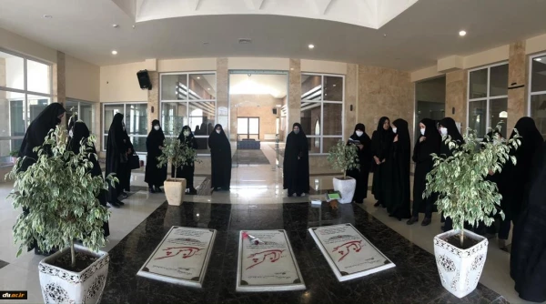 ما به پشتوانه و هدایت های عالمانه مقام معظم رهبری انقلاب اسلامی را جهانی خواهیم کرد
 2