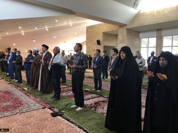 ما به پشتوانه و هدایت های عالمانه مقام معظم رهبری انقلاب اسلامی را جهانی خواهیم کرد
 2