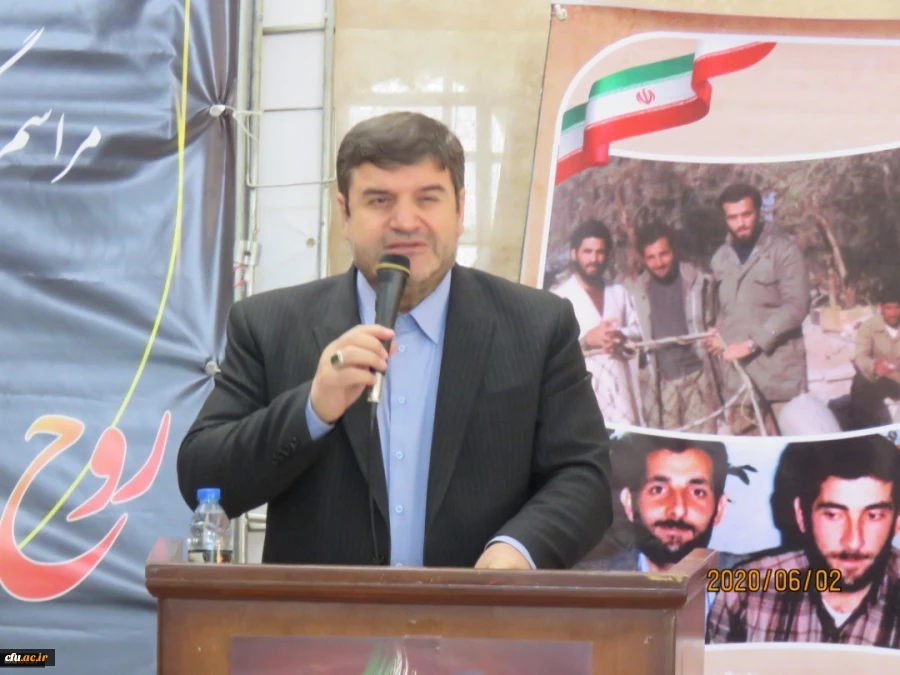 ما به پشتوانه و هدایت های عالمانه مقام معظم رهبری انقلاب اسلامی را جهانی خواهیم کرد
 2