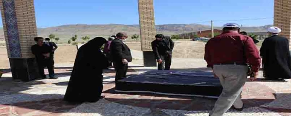 مراسم سالگرد رحلت حضرت امام خیمنی(ره) و قیام 15 خرداد در کنار گلزار دو شهید گمنام در دانشگاه فرهنگیان خراسان شمالی برگزار شد.
 2