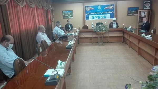 آئین همبستگی حمایت از جنبش نفس و محکومیت سیاست های نژاد پرستانه و ناعادلانه دولت آمریکا توسط اساتید بسیجی دانشگاه فرهنگیان استان آذربایجان غربی با حضور اساتید برگزار شد 2