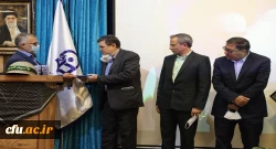 تقدیر فرزندان شاهد و ایثارگران دانشگاه فرهنگیان از تلاش های رئیس دانشگاه
 4