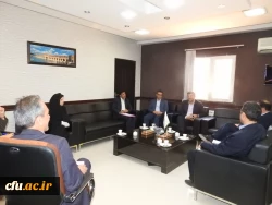 نشست مسئولین دانشگاه فرهنگیان استان اصفهان با مسئولین اداره کل محیط زیست استان  4