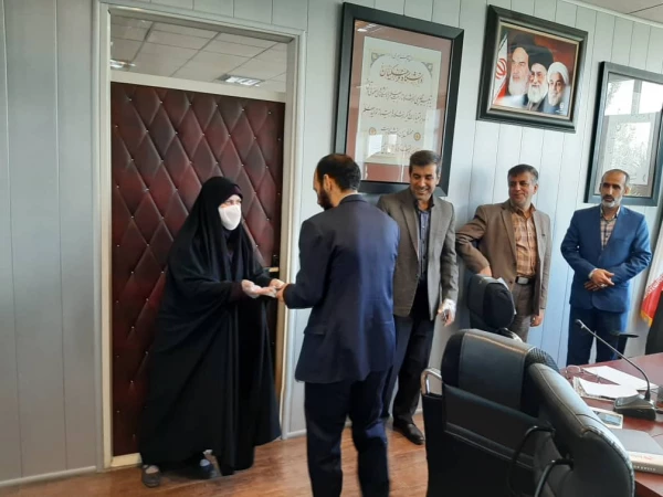 نظم ، امانتداری و تکریم ارباب رجوع از شاخص های اصلی وظایف انتظامات است 7