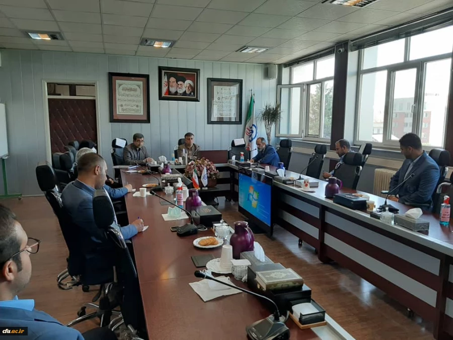 نظم ، امانتداری و تکریم ارباب رجوع از شاخص های اصلی وظایف انتظامات است 9