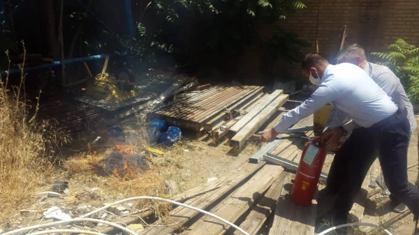 نظم ، امانتداری و تکریم ارباب رجوع از شاخص های اصلی وظایف انتظامات است 13