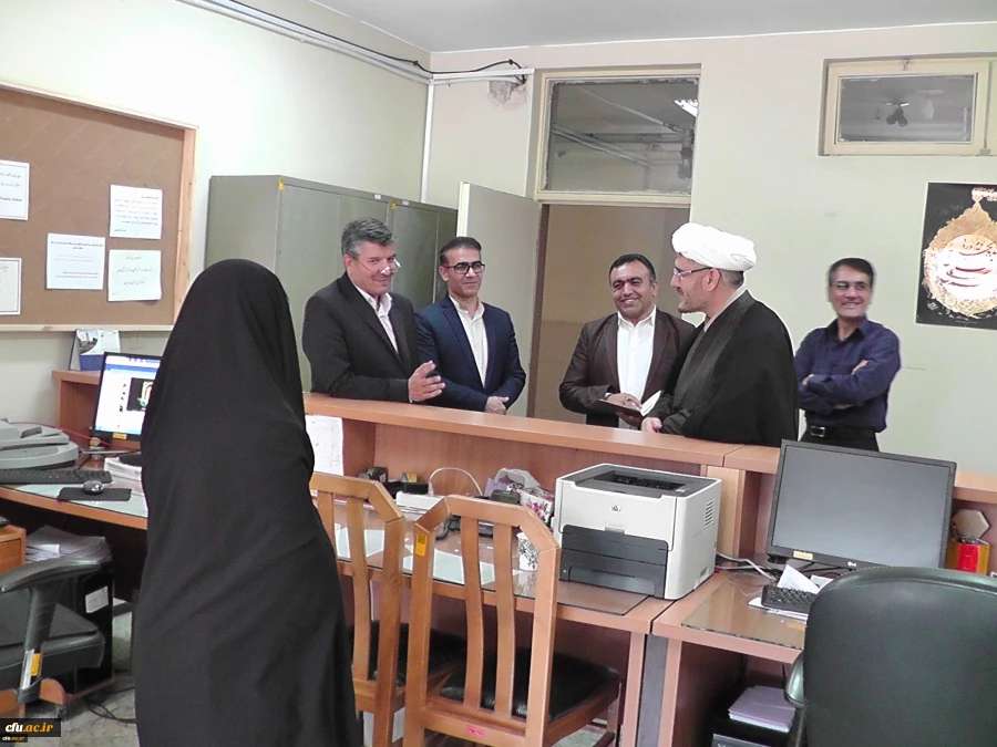 بازدید مدیریت استانی و مسئول نهاد نمایندگی مقام معظم رهبری از پردیس ها و مراکز دانشگاه فرهنگیان استان اصفهان  8