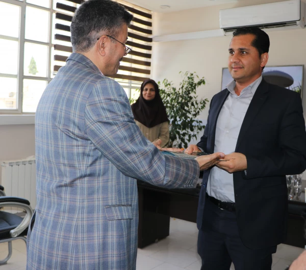 تجلیل از اساتید  و مدرسین تولید محتوای آموزشی مهارت آموزان ماده 28 دانشگاه فرهنگیان 4