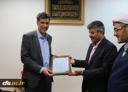 تقدیر رئیس دانشگاه فرهنگیان استان اصفهان از مدیر کل صدا و سیمای مرکز اصفهان 4