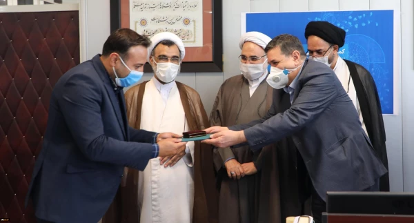 534665_3781832460_2228_1200