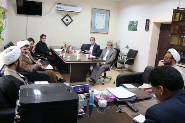 تشکیل دارالقرآن در مراکز تربیت معلم باهدف توسعه فرهنگ قرآنی
 4