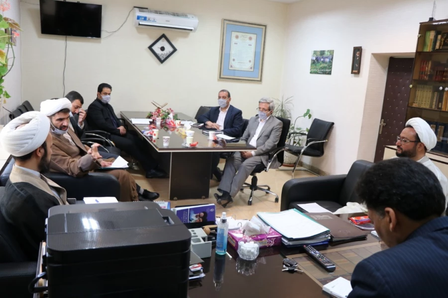 تشکیل دارالقرآن در مراکز تربیت معلم باهدف توسعه فرهنگ قرآنی
 4