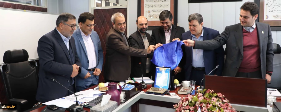 رونمایی از اولین نسخه چاپی نشریه علمی تخصصی «مطالعات کارورزی در تربیت معلم»  2