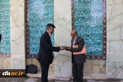 حضور مسئولین و اساتید دانشگاه فرهنگیان اصفهان در آرامگاه صائب  5