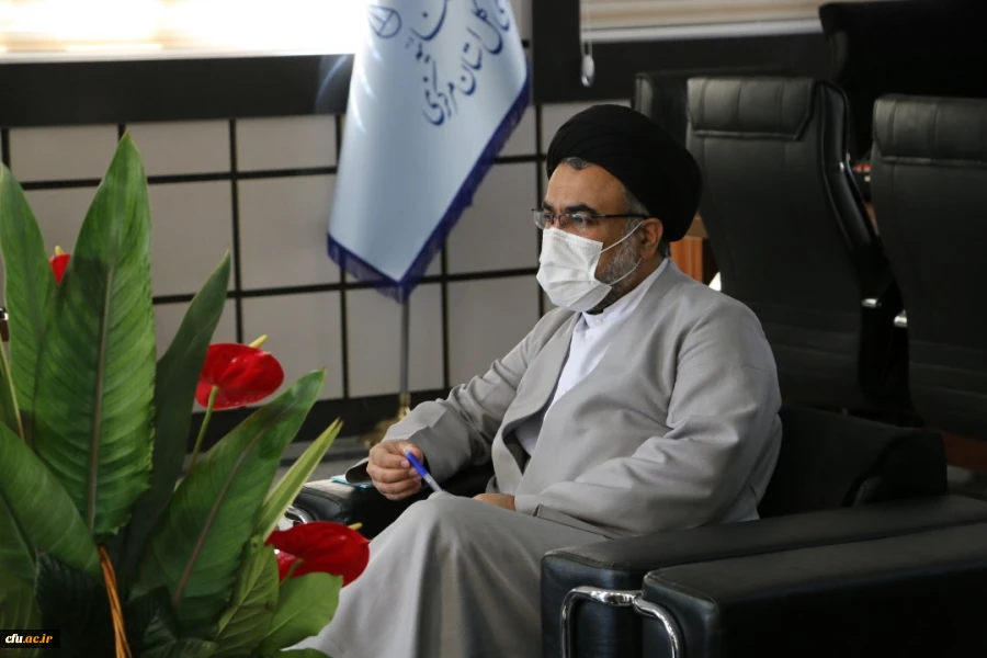 دیدار سرپرست دانشگاه فرهنگیان استان مرکزی با رئیس کل دادگستری استان
 3